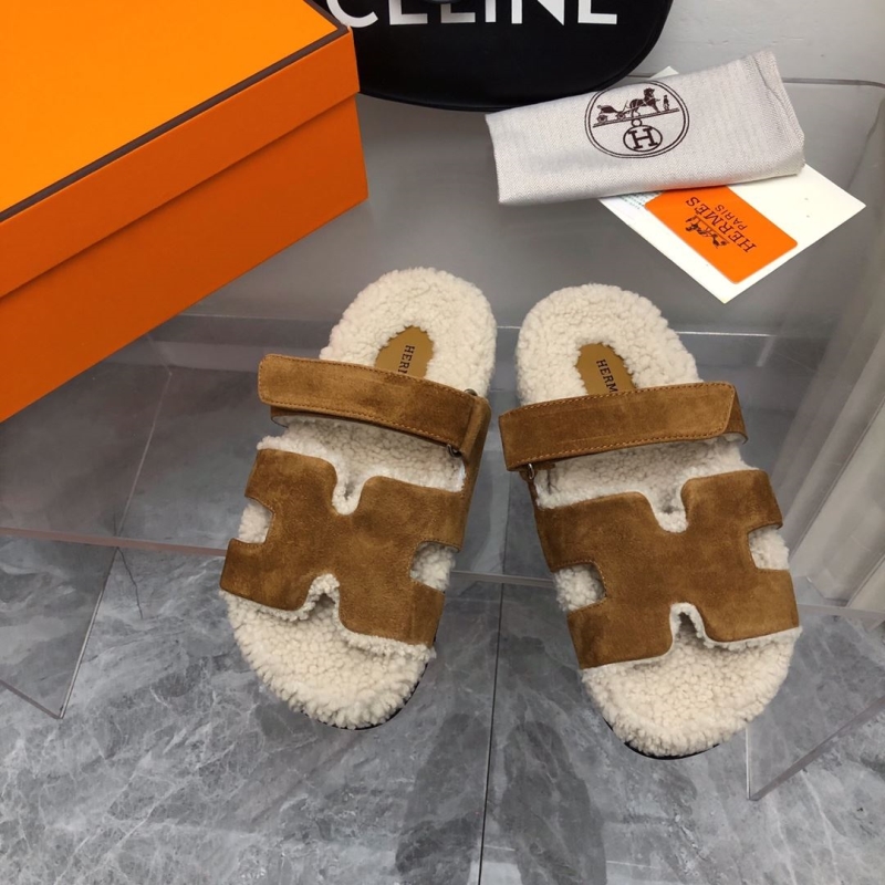 H**mes slippers